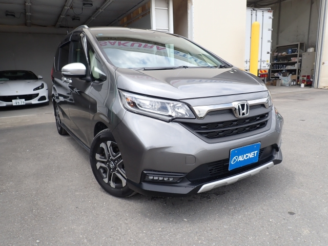 HONDA FREED — фото