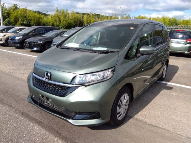 HONDA FREED — фото