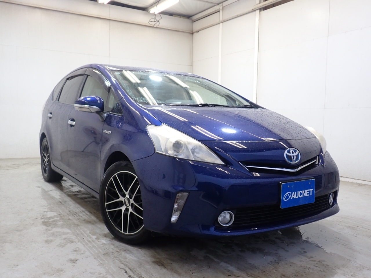 TOYOTA PRIUS — фото