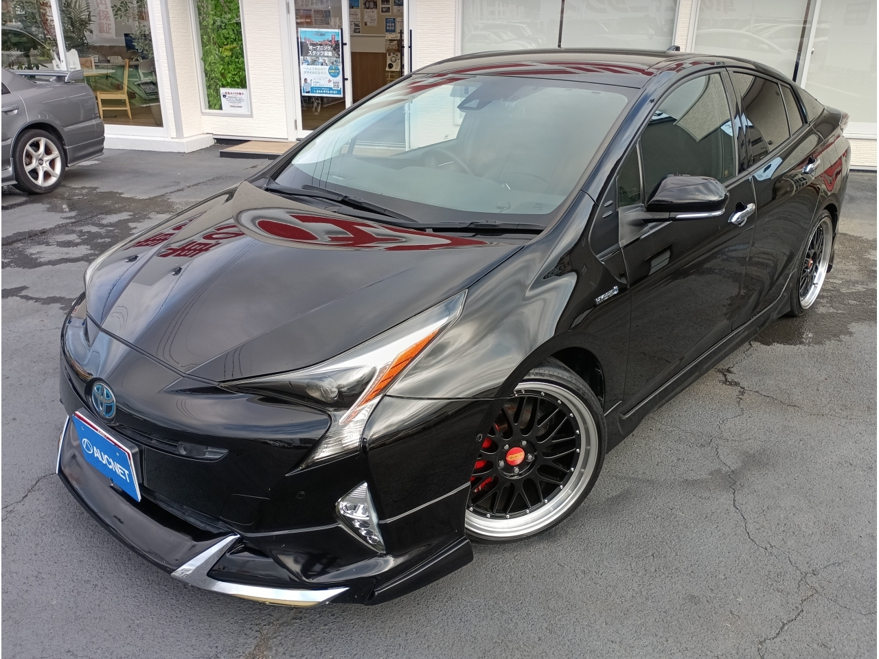TOYOTA PRIUS — фото