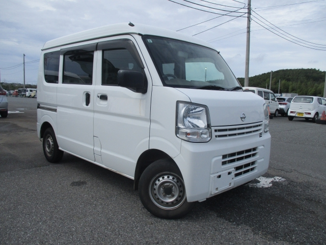 NISSAN CLIPPER — фото