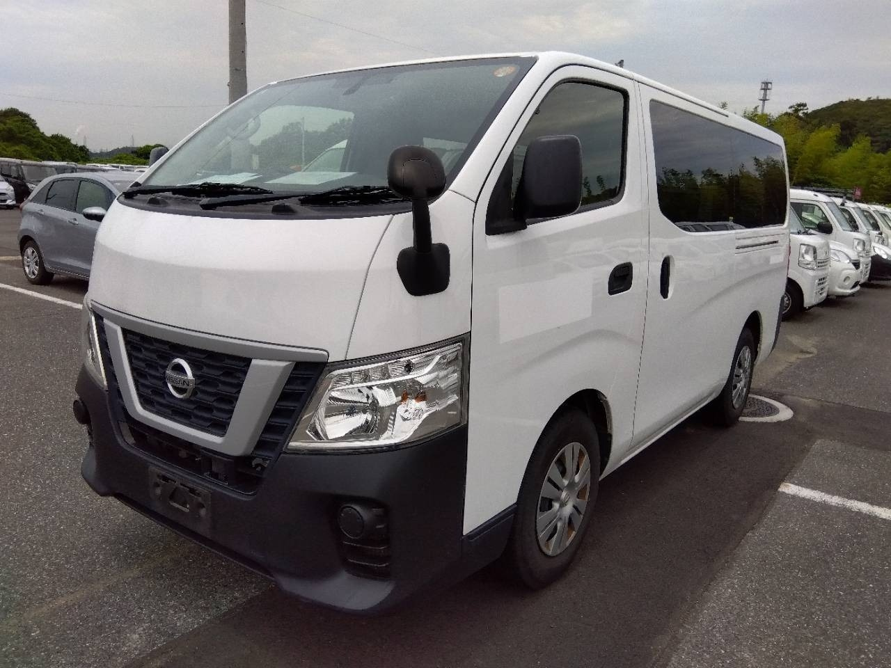 NISSAN NV350 CARAVAN