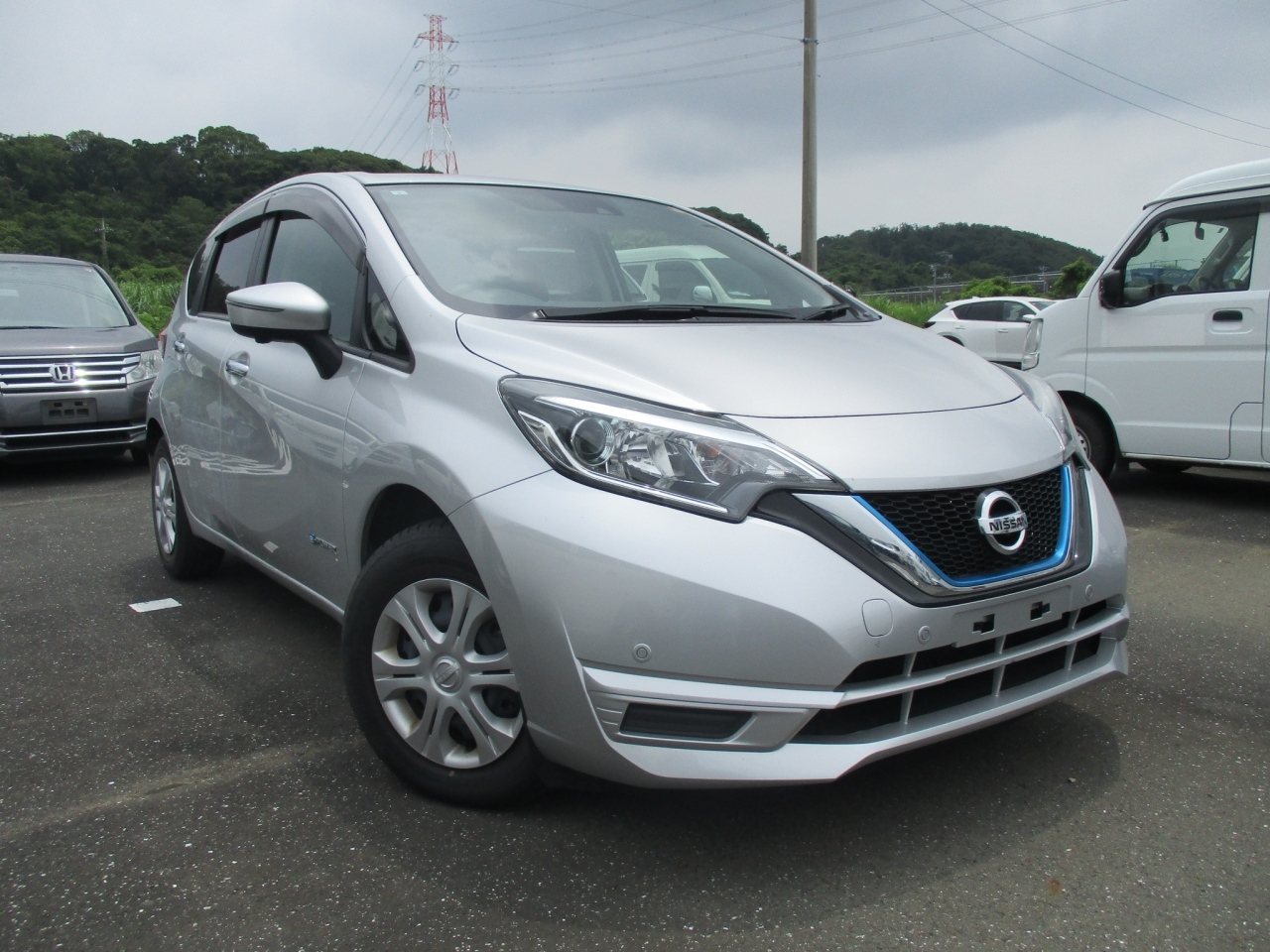 NISSAN NOTE — фото