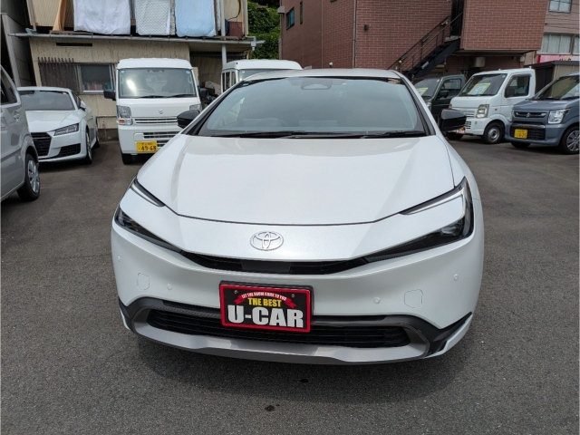 TOYOTA PRIUS — фото