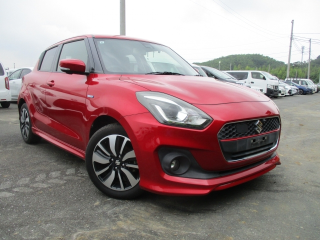 SUZUKI SWIFT — фото