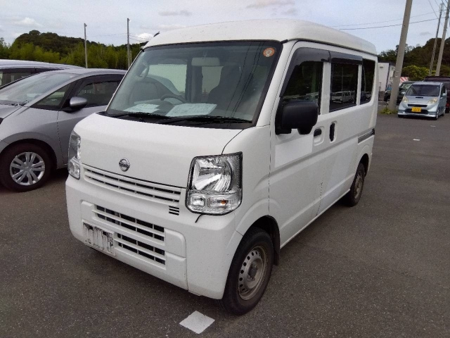 NISSAN CLIPPER VAN