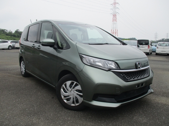 HONDA FREED — фото