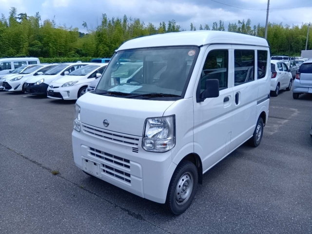 NISSAN CLIPPER VAN