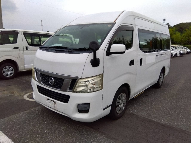 NISSAN CARAVAN — фото