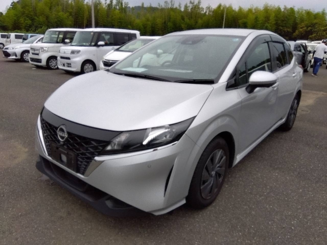 NISSAN NOTE — фото
