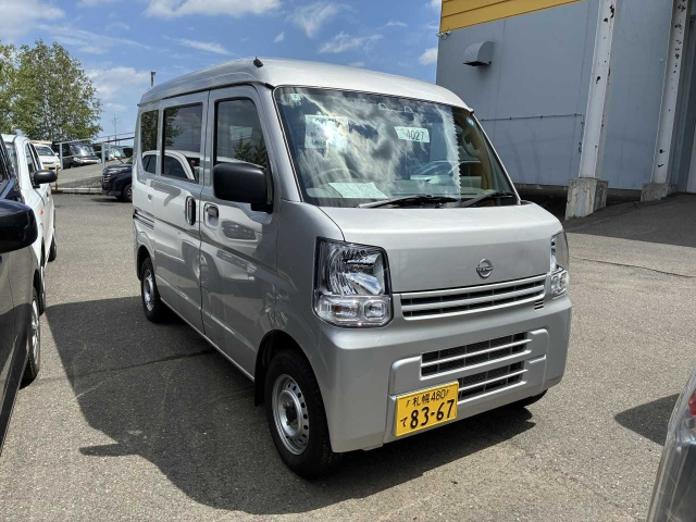 NISSAN CLIPPER — фото