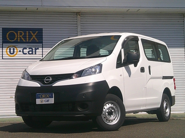 NISSAN NV200 — фото