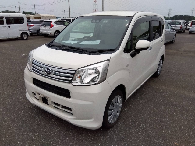 DAIHATSU MOVE — фото