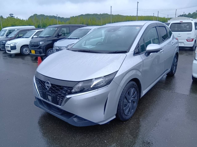 NISSAN NOTE — фото