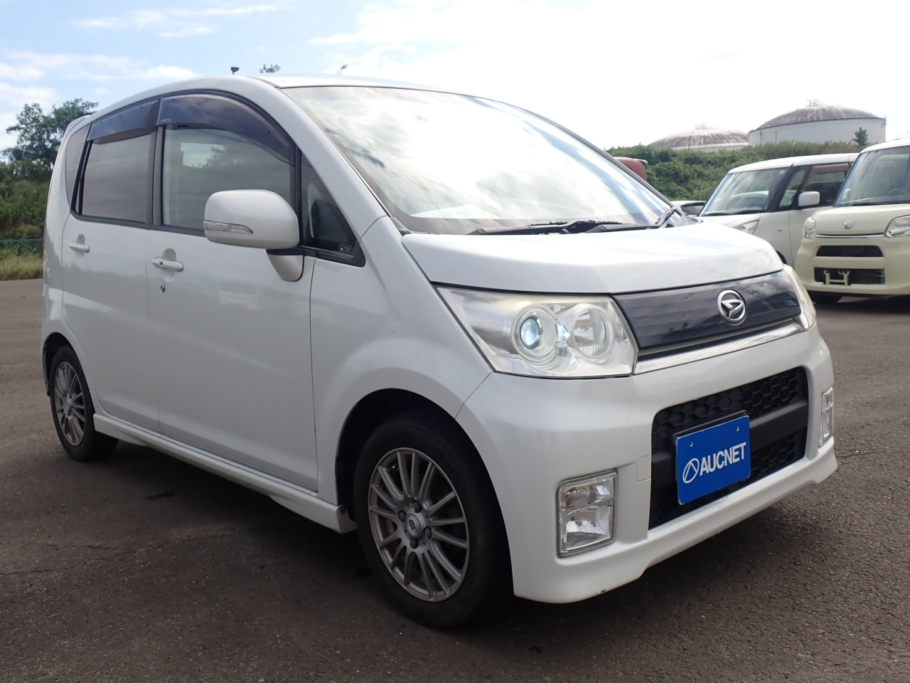 DAIHATSU MOVE — фото