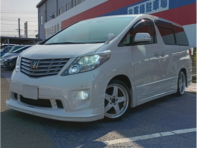 TOYOTA ALPHARD — фото