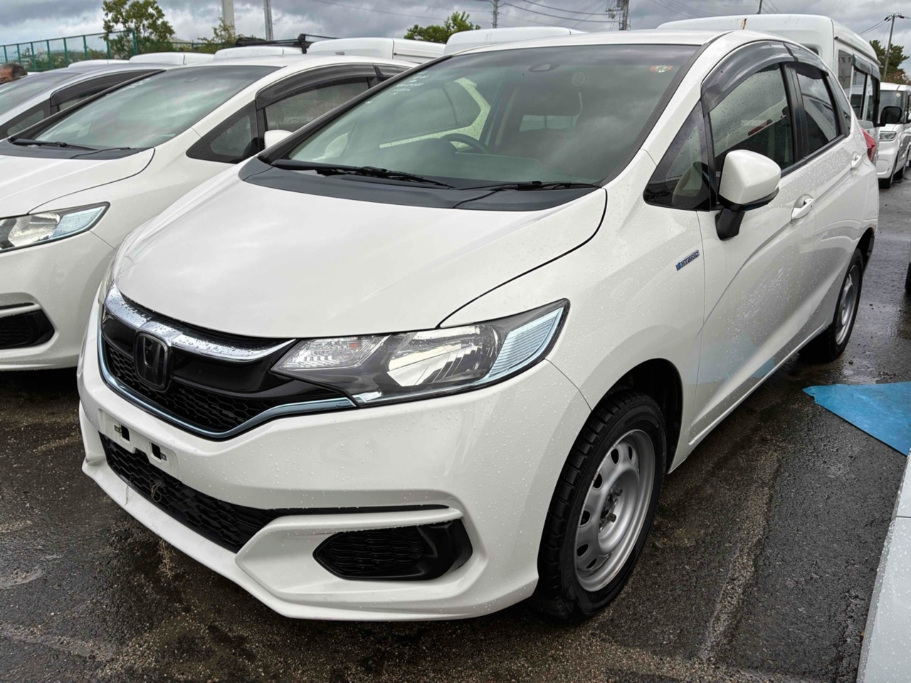 HONDA FIT — фото