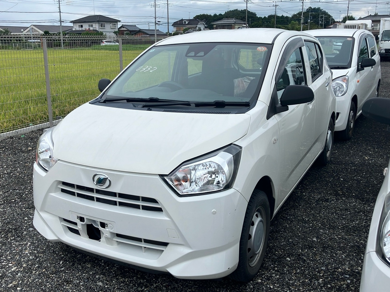DAIHATSU MIRA — фото