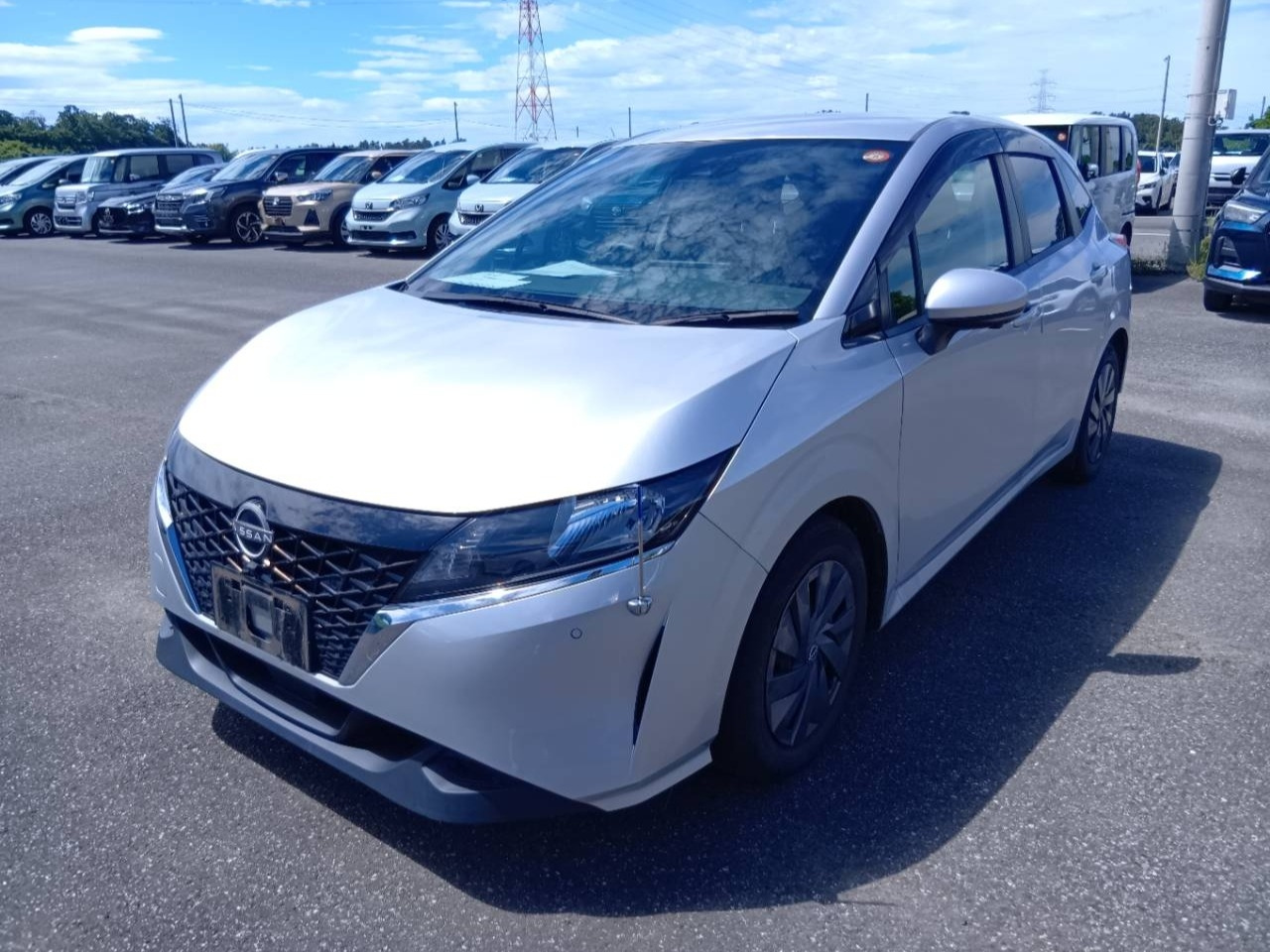 NISSAN NOTE — фото