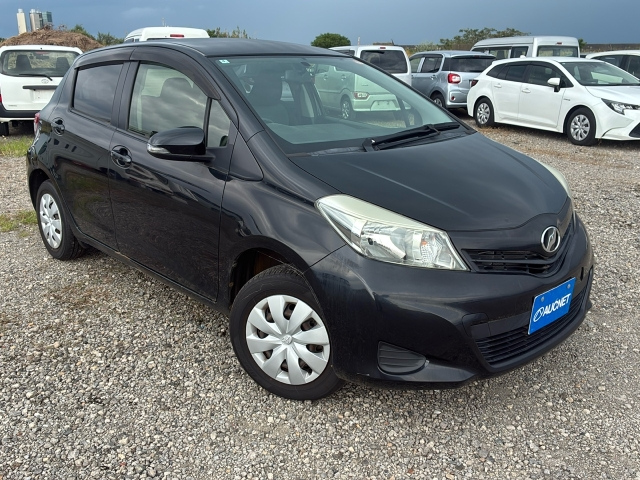 TOYOTA VITZ — фото