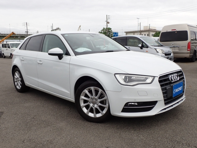 AUDI A3 — фото