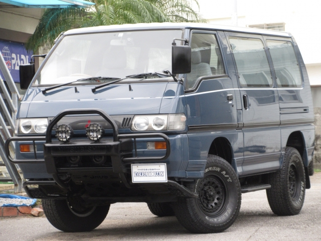MITSUBISHI DELICA — фото