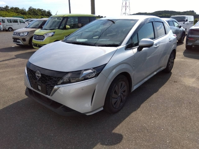 NISSAN NOTE — фото