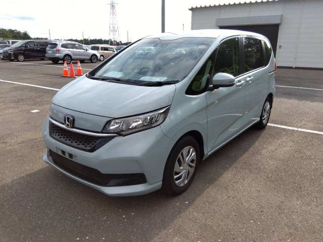 HONDA FREED — фото
