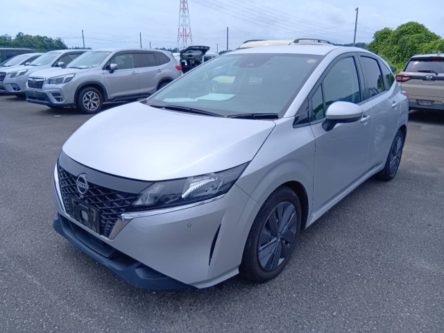 NISSAN NOTE — фото