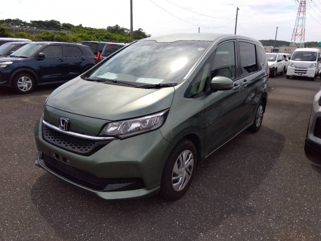 HONDA FREED — фото