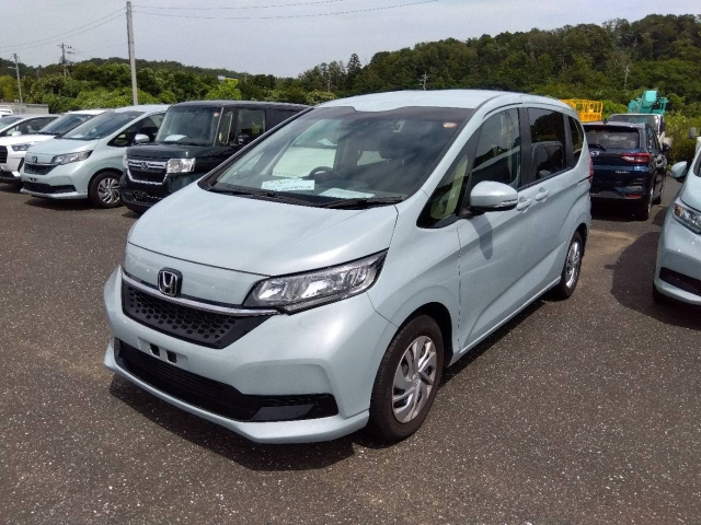 HONDA FREED — фото