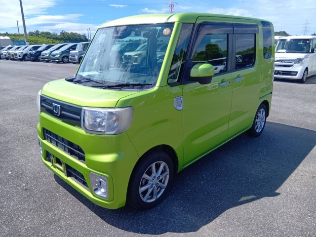 DAIHATSU WAKE — фото