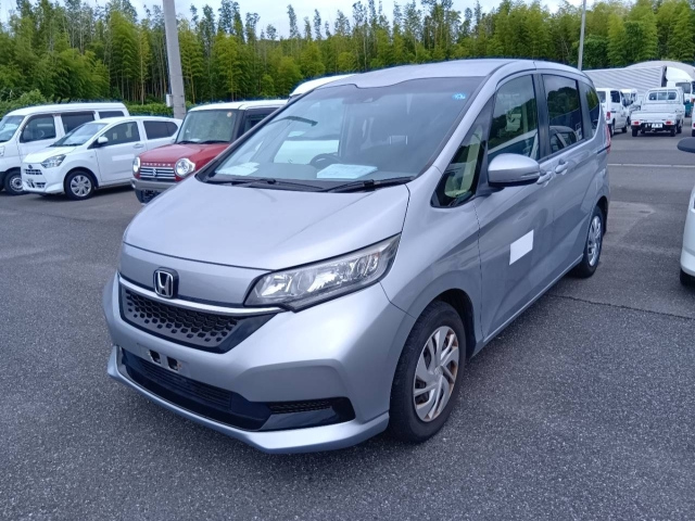 HONDA FREED — фото