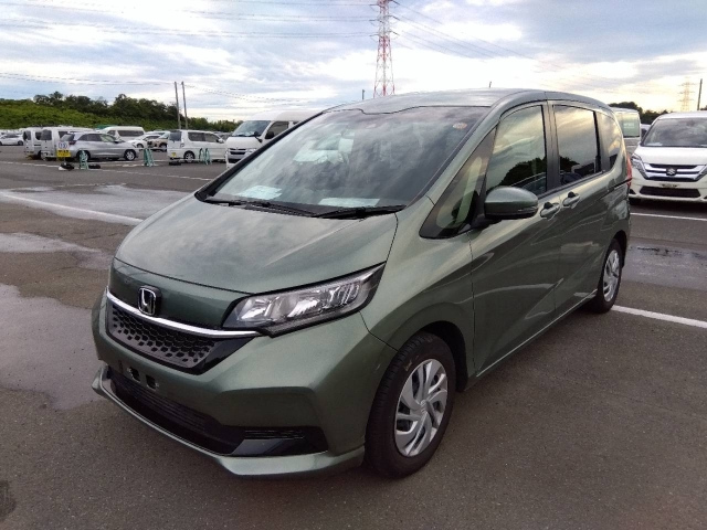 HONDA FREED — фото