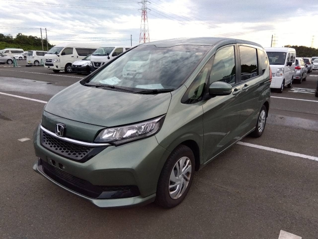 HONDA FREED — фото