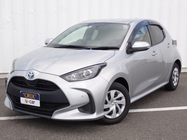 TOYOTA YARIS — фото