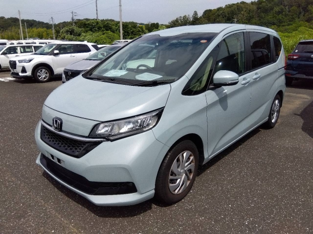 HONDA FREED — фото