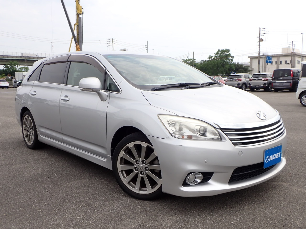 TOYOTA MARK X ZIO
