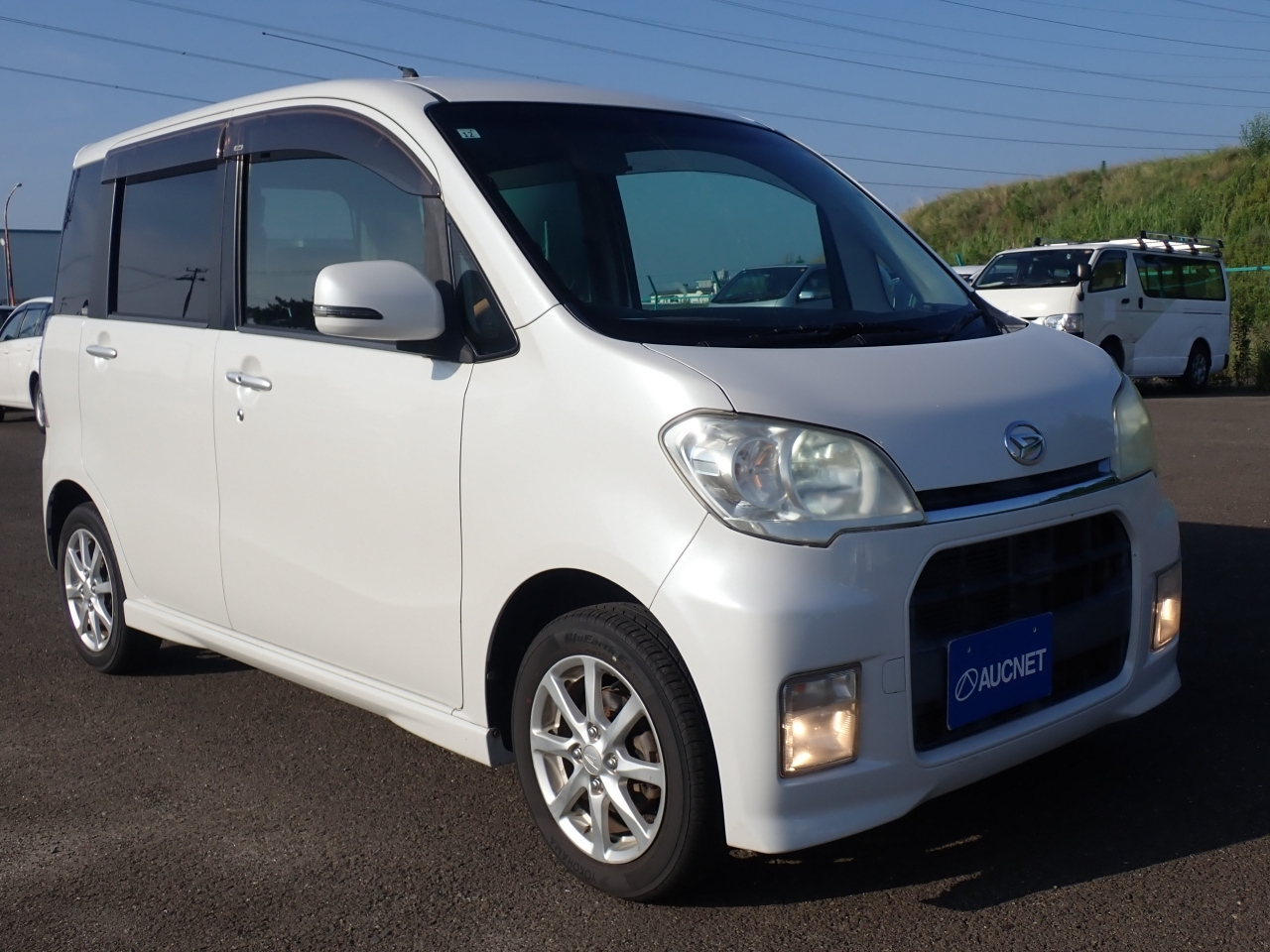 DAIHATSU TANTO — фото
