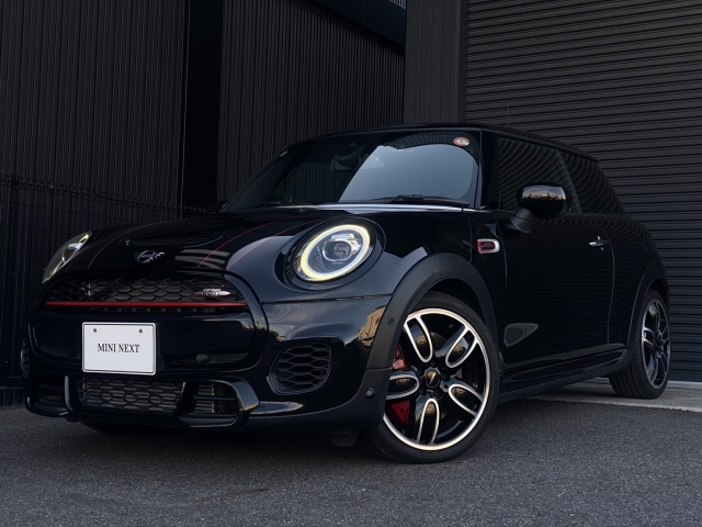 MERCEDES-BENZ B — фото