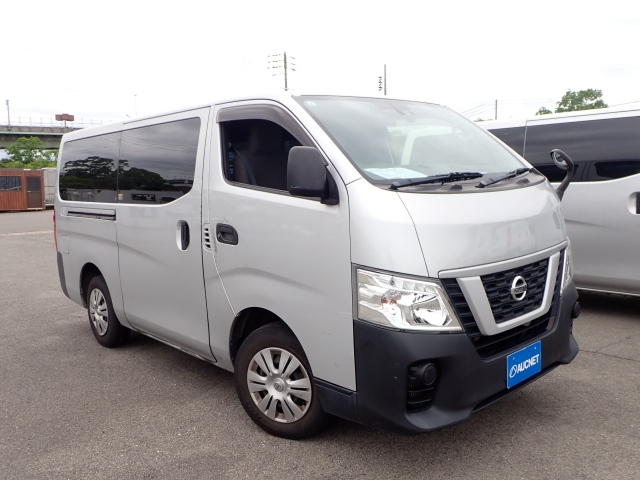 NISSAN CARAVAN — фото