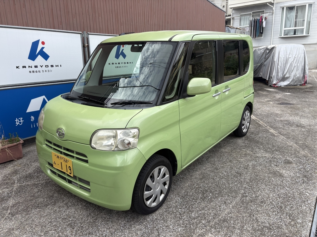 DAIHATSU TANTO — фото