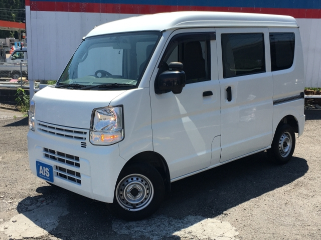 NISSAN CLIPPER — фото