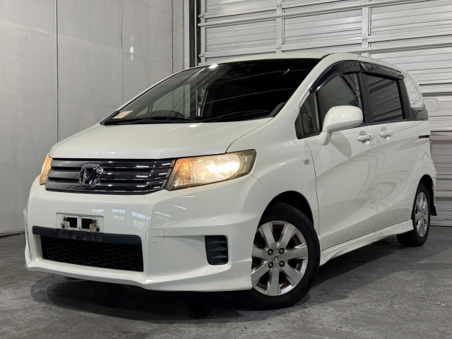 HONDA FREED — фото