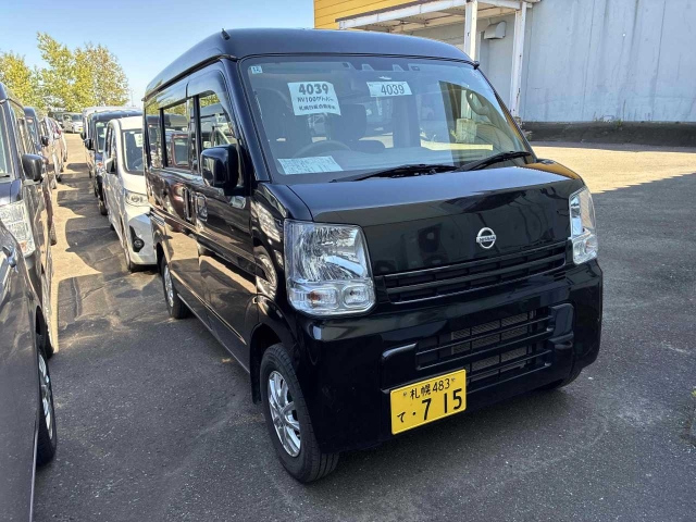 NISSAN CLIPPER — фото