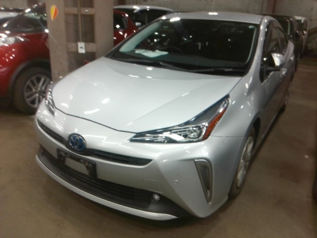 TOYOTA PRIUS — фото