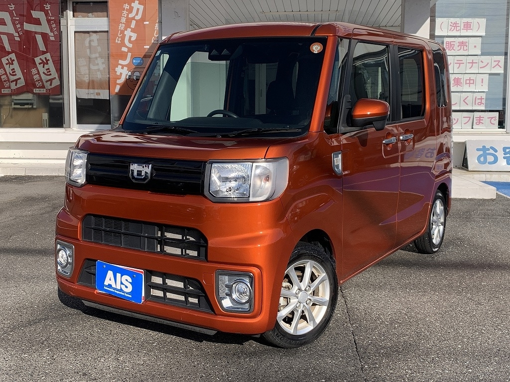 DAIHATSU WAKE — фото