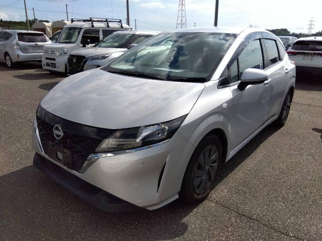 NISSAN NOTE — фото