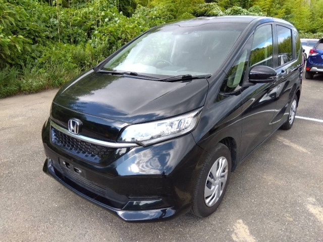 HONDA FREED — фото