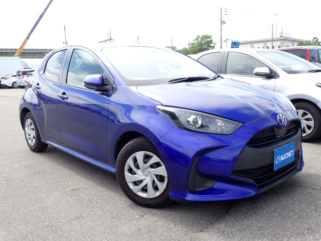 TOYOTA YARIS — фото